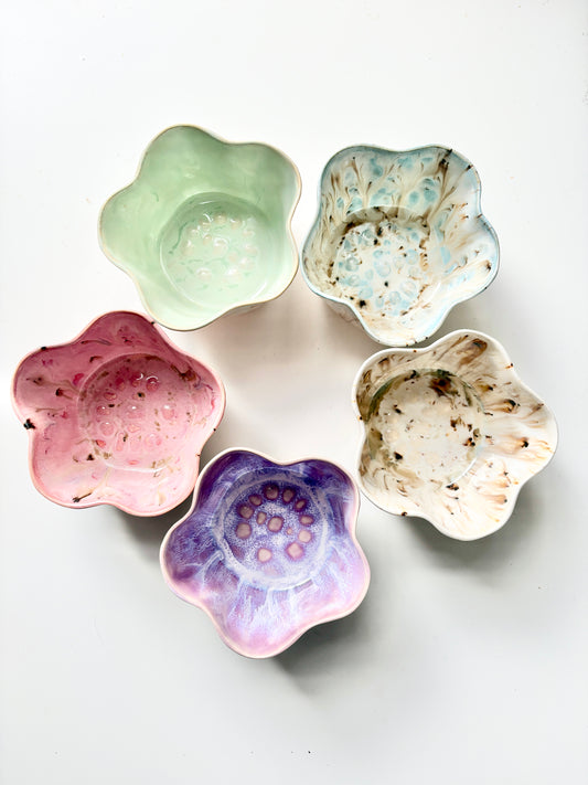 Miska kwiat ~400ml - różne kolory